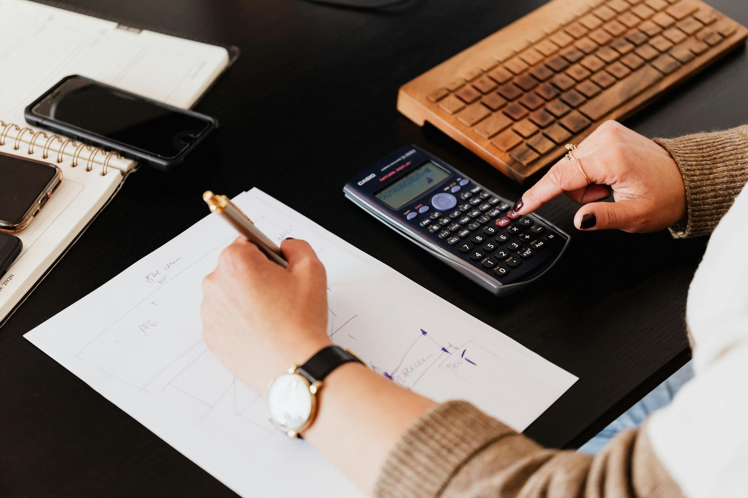 Comment faire un viager : les 7 étapes de la vente, de l'estimation à l'acte