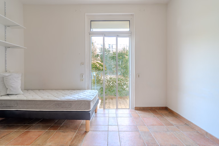 Maison Montpellier 9 pièces 185 m2 1630 m2 de terrain à réinventer secteur Pompignane