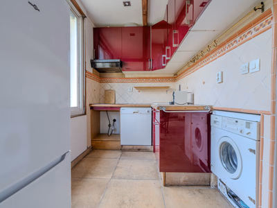 Maison Montpellier 9 pièces 185 m2 1630 m2 de terrain à réinventer secteur Pompignane