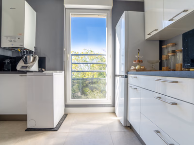 Appartement T2 Port Marianne vue Nouvelle Mairie vendu meublé