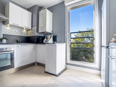 Appartement T2 Port Marianne vue Nouvelle Mairie vendu meublé