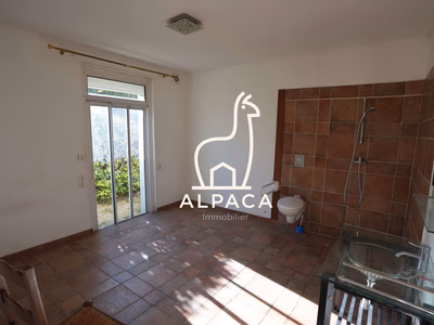 Maison Montpellier 9 pièces 185 m2 1630 m2 de terrain à réinventer secteur Pompignane