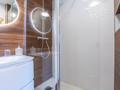 Appartement T2 Port Marianne vue Nouvelle Mairie vendu meublé