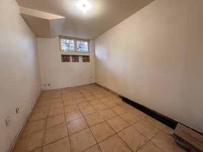 Maison d'habitation divisée en appartements - immeuble de rapport