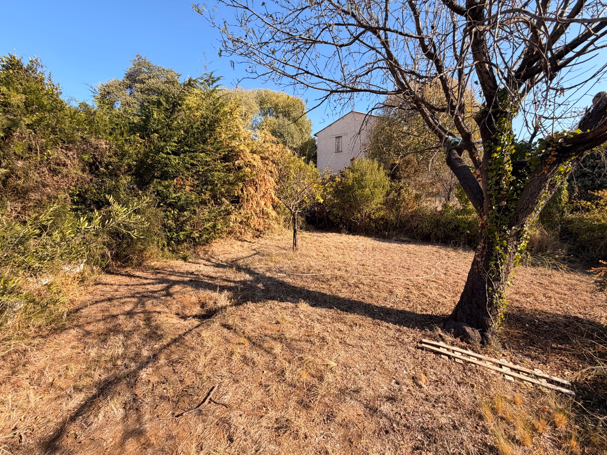 New listing for sale: building land in Le Crès - 196m²
